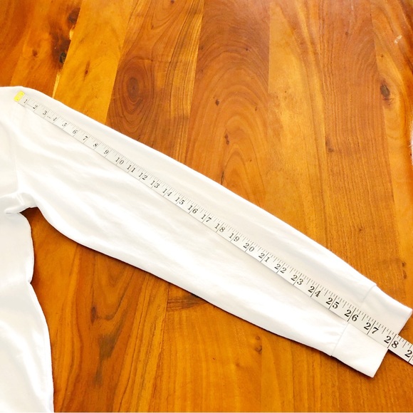 PATAGONIA Logo Front & Back White Long Sleeves T-Shirt Mens Size XL. - Picture 12 of 16